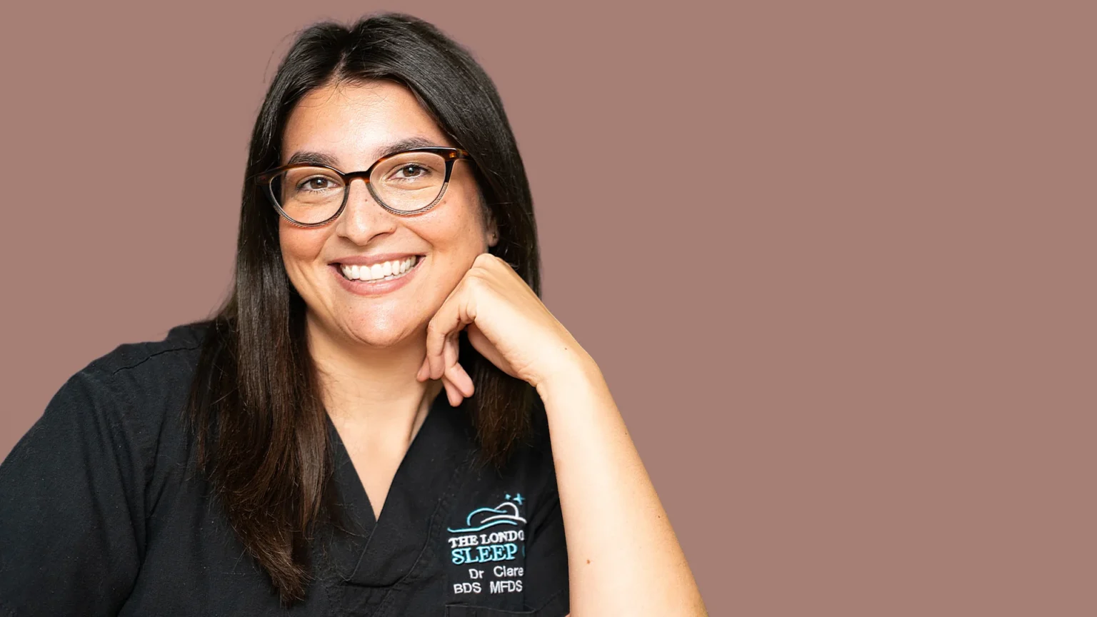 Dr. Clare Simon providing expert consultation for snoring and obstructive sleep apnoea at the London Dental Sleep Clinic.
